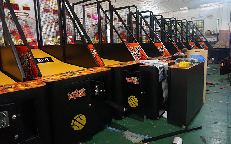 篮球机投篮机厂家见证最长圣诞信亮相广州